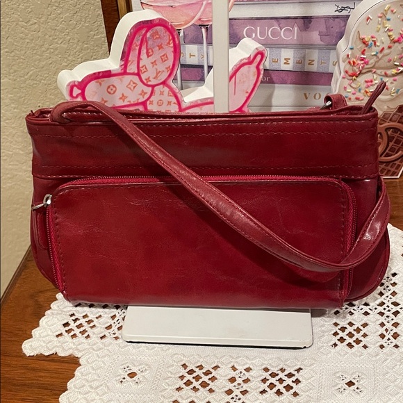 Handbags - Crossbody Bag in Deep Red